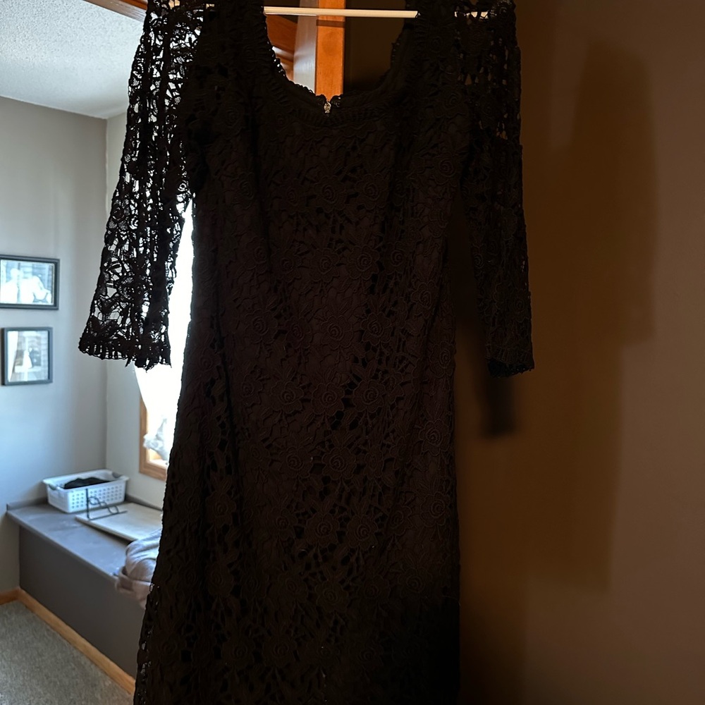 Black and White Dress with Collar Tag